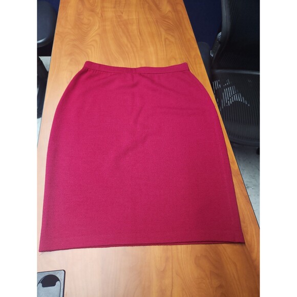 St. John Collection Dark Red Wool-Blend Pencil Skirt Size 12 - Picture 3 of 6